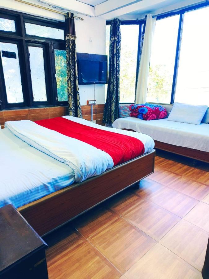 Hotel Holiday Dalhousie - Near Ghandhi Chowk Mall Road Εξωτερικό φωτογραφία