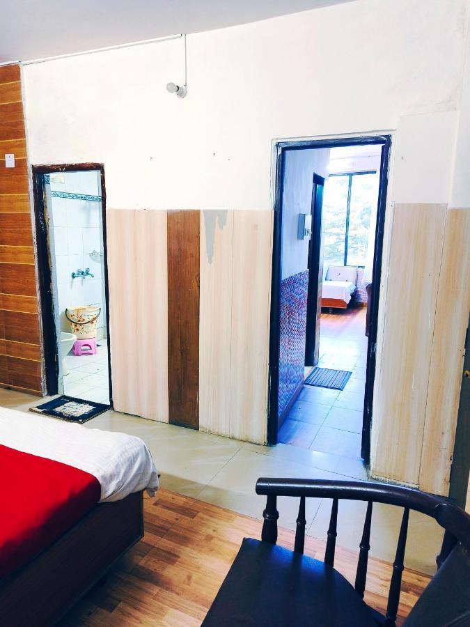 Hotel Holiday Dalhousie - Near Ghandhi Chowk Mall Road Εξωτερικό φωτογραφία