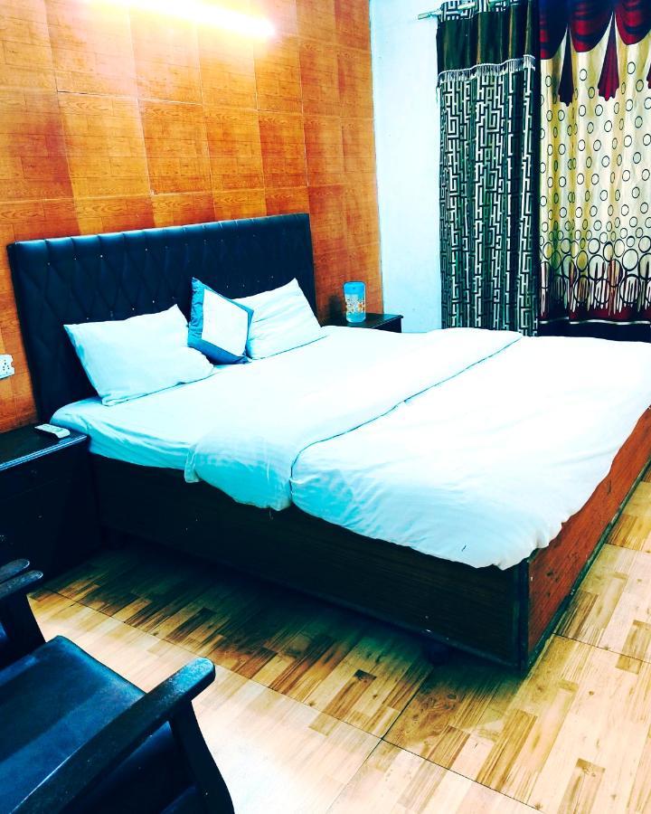 Hotel Holiday Dalhousie - Near Ghandhi Chowk Mall Road Εξωτερικό φωτογραφία