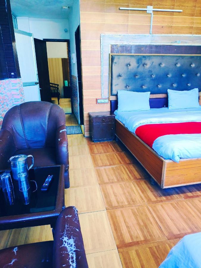Hotel Holiday Dalhousie - Near Ghandhi Chowk Mall Road Εξωτερικό φωτογραφία