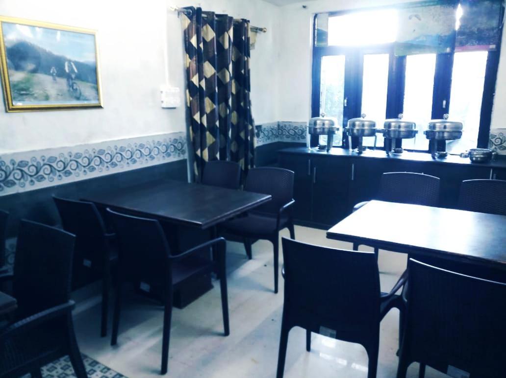 Hotel Holiday Dalhousie - Near Ghandhi Chowk Mall Road Εξωτερικό φωτογραφία